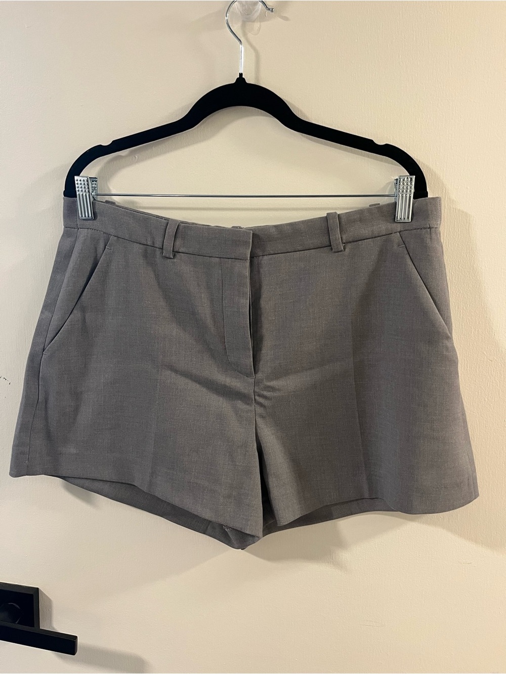 Abercrombie & Fitch Light Gray Tailored Shorts